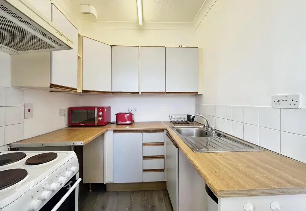 Kitchen - Delamark Road Sheerness ME12 - Wards of Kent