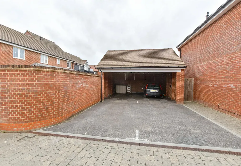 Driveway/Parking - Harrier Drive, Finberry, Ashford, Kent - Wards of Kent