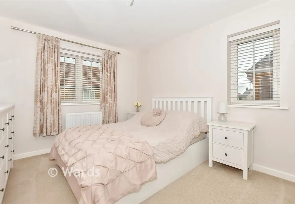 Bedroom 1 - Harrier Drive, Finberry, Ashford, Kent - Wards of Kent
