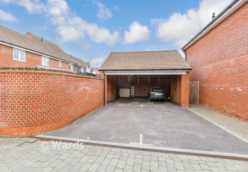 Driveway/Parking - Harrier Drive, Finberry, Ashford, Kent - Wards of Kent