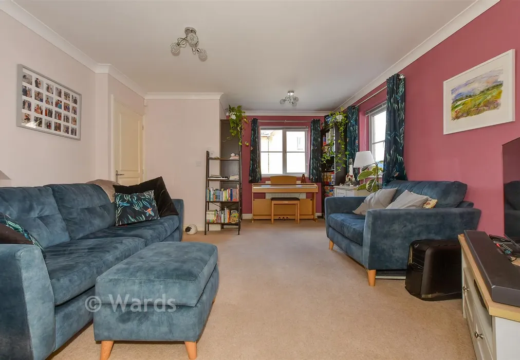 Lounge - Royal Native Way, Whitstable, Kent - Wards of Kent