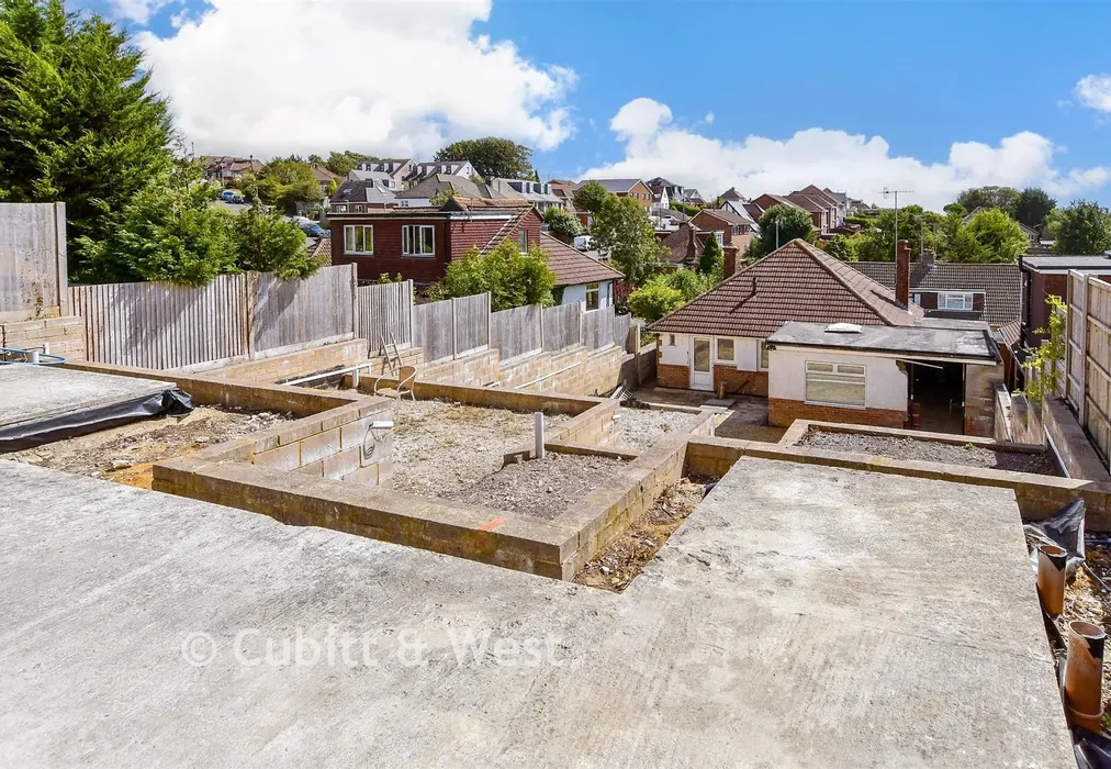Rear Garden - Warren Way, Woodingdean, Brighton, East Sussex - Wards of Kent