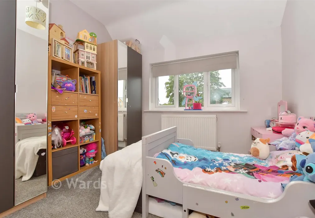 Bedroom 2 - Nash Court Gardens, Margate, Kent - Wards of Kent