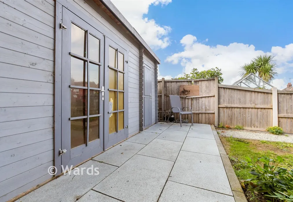 Workshop/Outbuildings - Nash Court Gardens, Margate, Kent - Wards of Kent