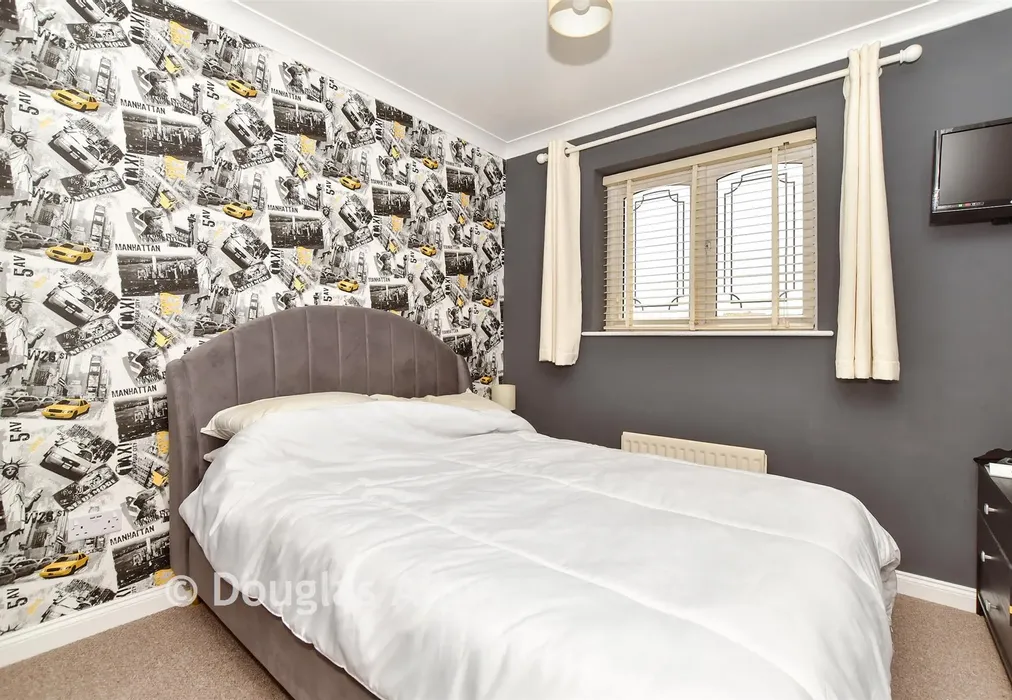 Bedroom 2 - Staffa Close, Wickford, Essex - Wards of Kent