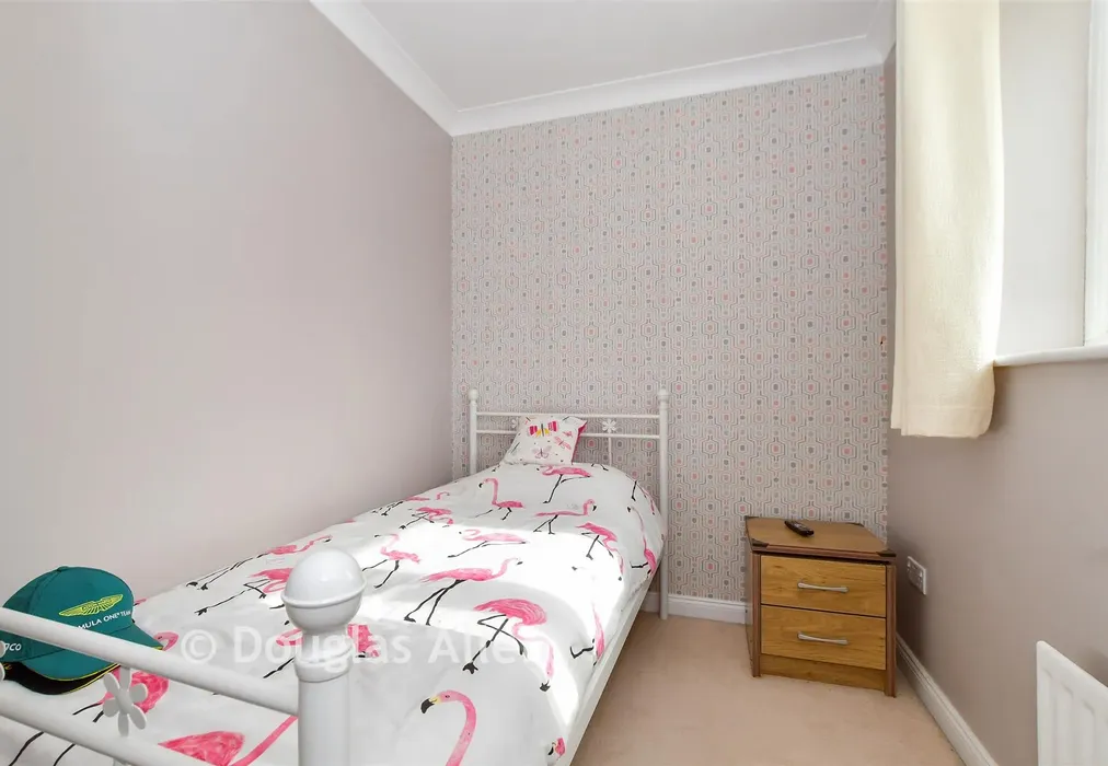 Bedroom 3 - Staffa Close, Wickford, Essex - Wards of Kent
