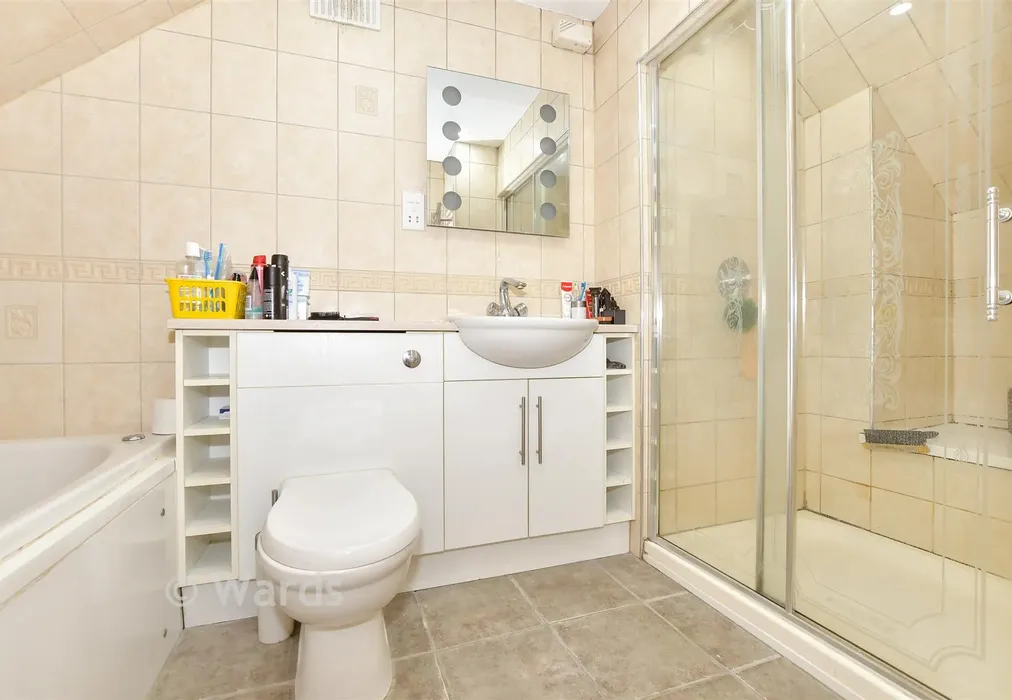 En-Suite Shower Room - Robin Hood Lane, Lydd, Romney Marsh, Kent - Wards of Kent