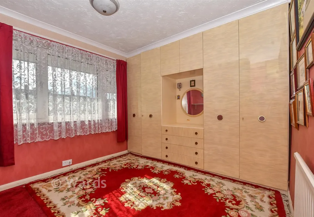 Bedroom 2 - Kingfisher Road, Birds Estate, Larkfield, Kent - Wards of Kent