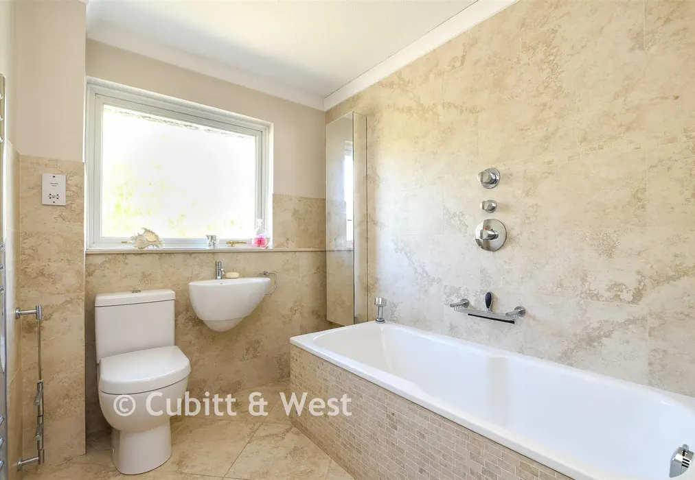 Bathroom - Burnham Drive, Reigate, Surrey - Wards of Kent