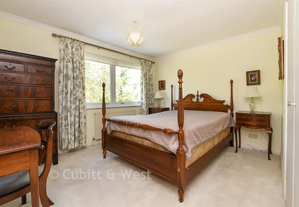 Bedroom 1 - Burnham Drive, Reigate, Surrey - Wards of Kent