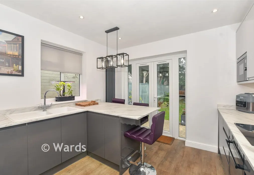 Kitchen - Grange Crescent, St Michaels, Tenterden, Kent - Wards of Kent
