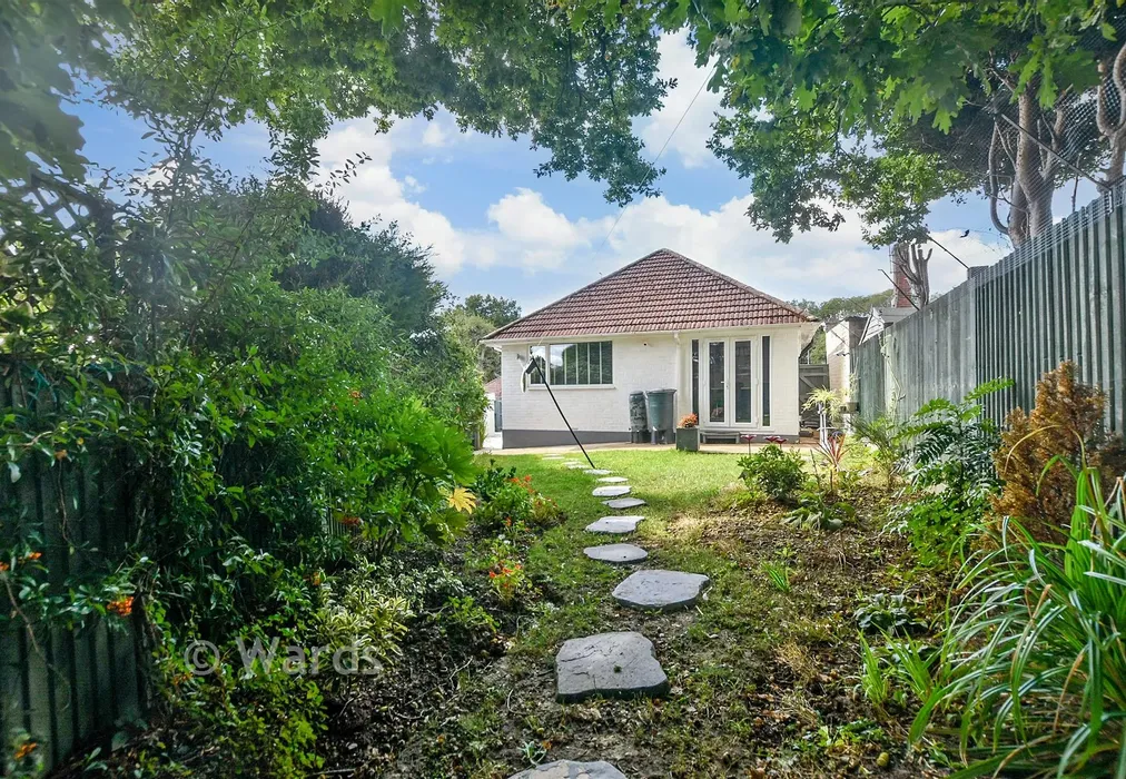 Rear Garden - Grange Crescent, St Michaels, Tenterden, Kent - Wards of Kent