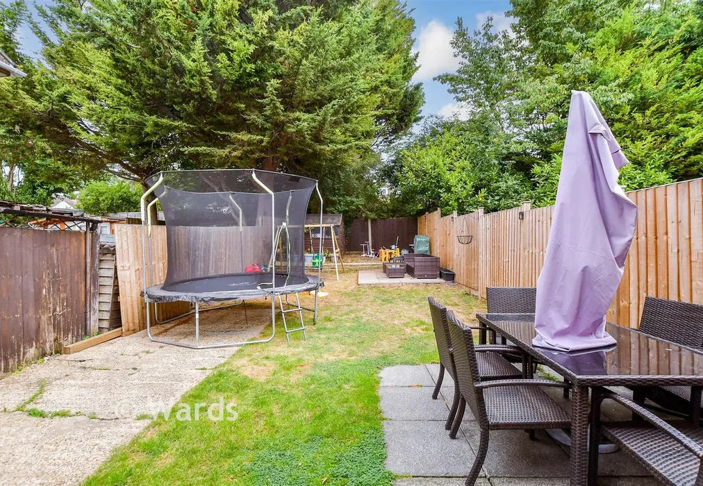 Rear Garden - Forest Hill, Maidstone, Kent - Wards of Kent
