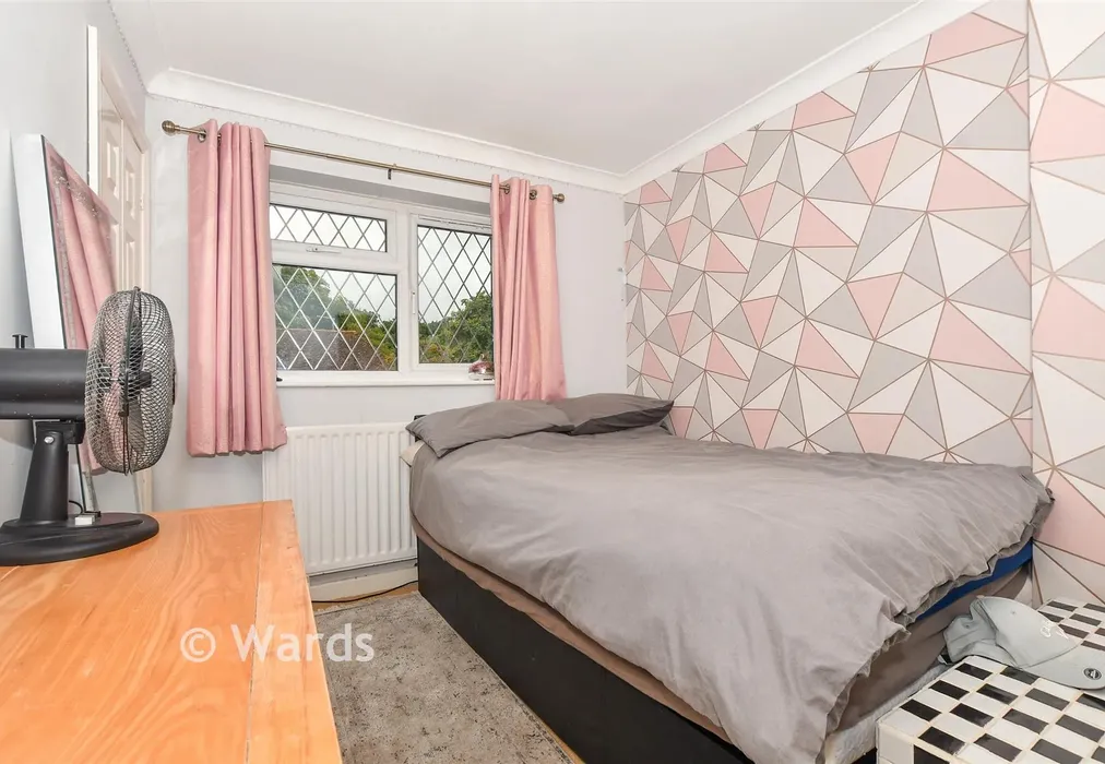 Bedroom 4 - The Acorns, Smarden, Kent - Wards of Kent