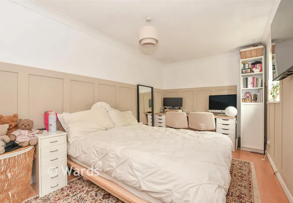 Bedroom 2 - The Acorns, Smarden, Kent - Wards of Kent