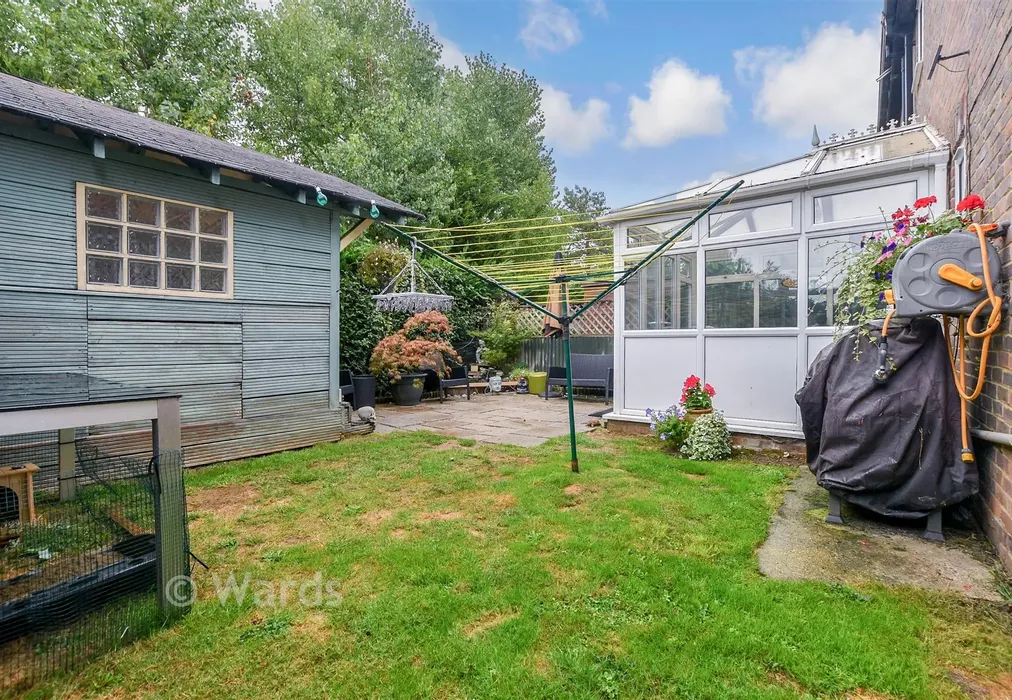 Rear Garden - The Acorns, Smarden, Kent - Wards of Kent