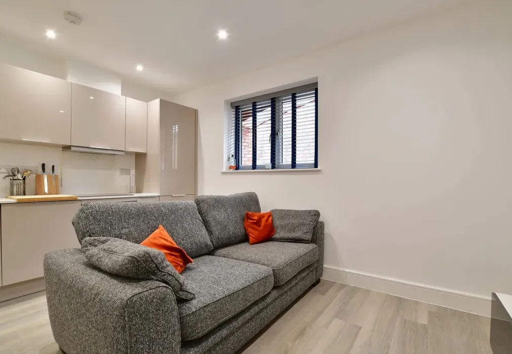 Livingroom 2 - North Street Horsham RH12 - Wards of Kent