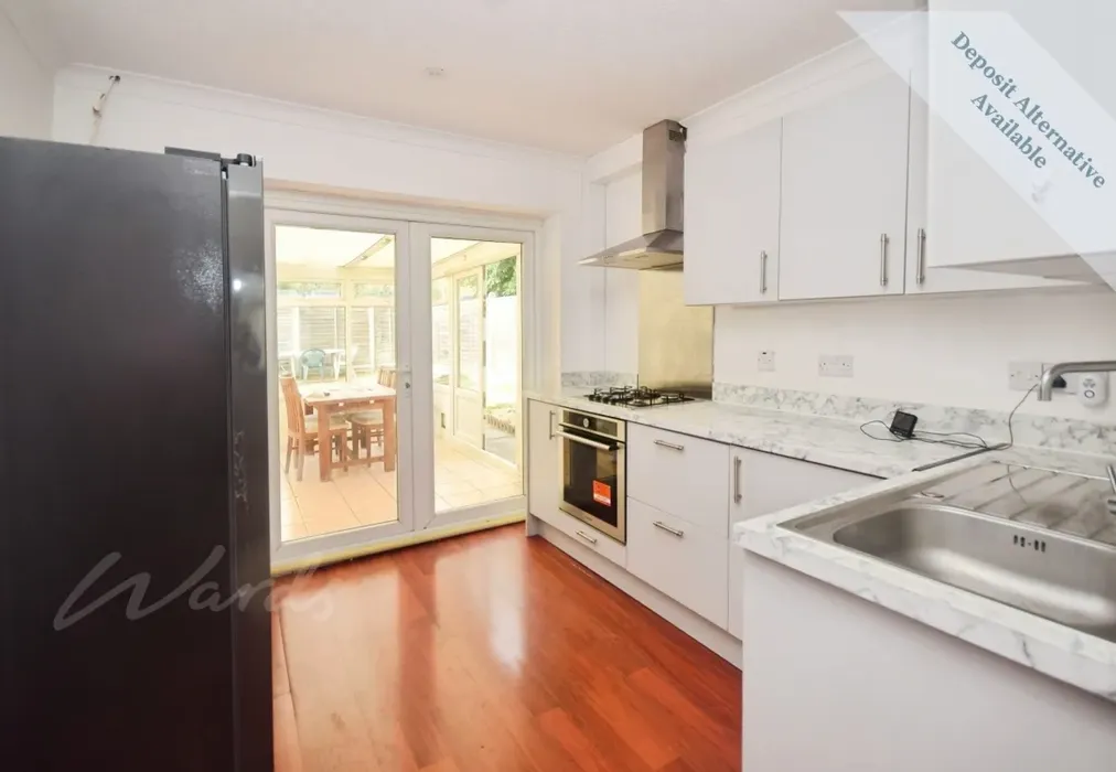 Kitchen - Wife Of Bath Hill Canterbury CT2 - Wards of Kent