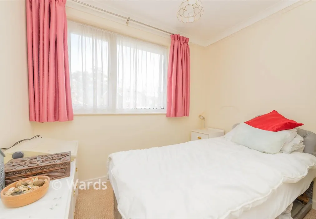 Bedroom 4 - Sallows Shaw, Sole Street, Kent - Wards of Kent