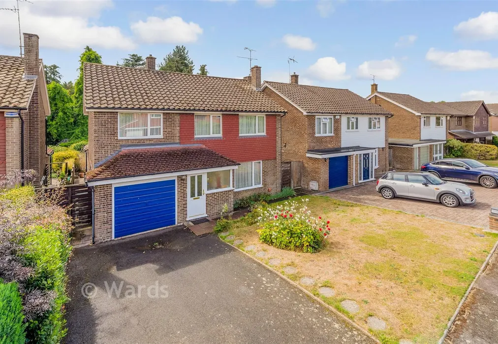 Front (Brochure) - Sallows Shaw, Sole Street, Kent - Wards of Kent