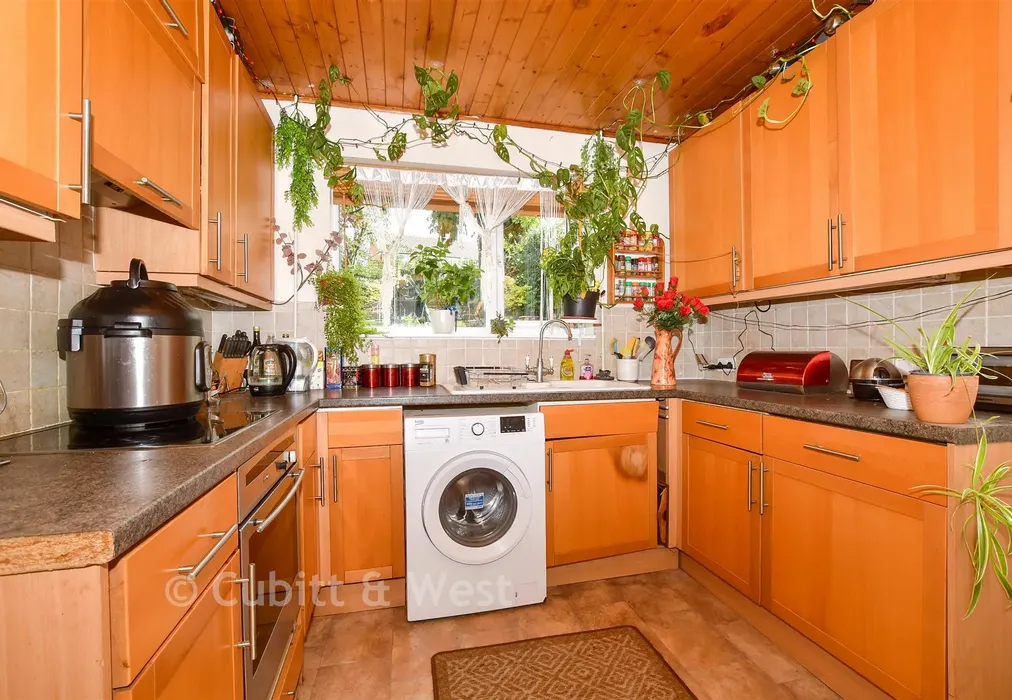 Kitchen - Godric Crescent, New Addington, Surrey - Wards of Kent