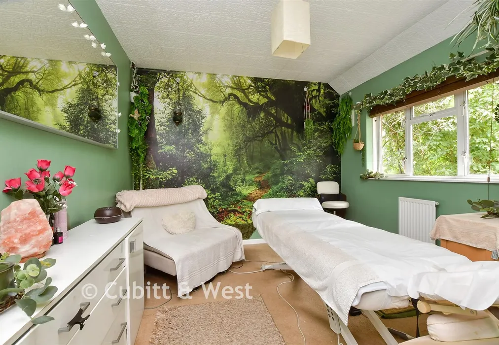 Bedroom 2 - Godric Crescent, New Addington, Surrey - Wards of Kent