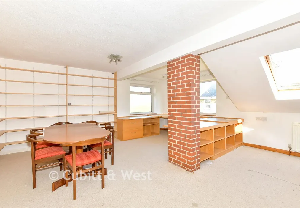Bedroom 2 - St. Edward's Road, Southsea, Hampshire - Wards of Kent