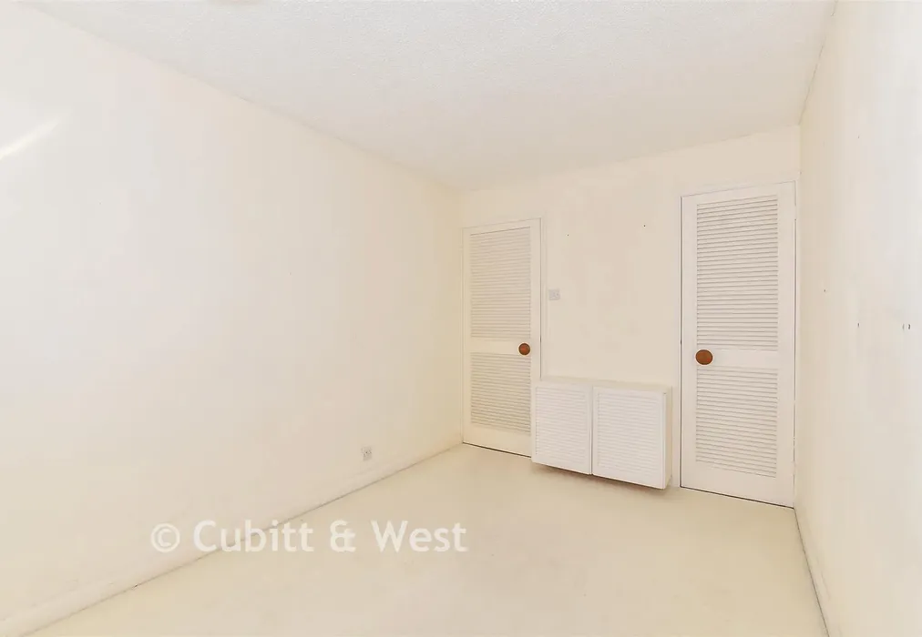 Bedroom 3 - St. Edward's Road, Southsea, Hampshire - Wards of Kent