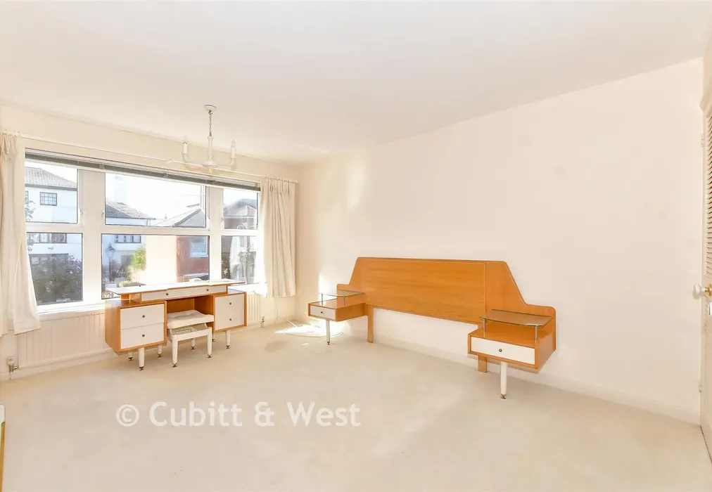 Bedroom 1 - St. Edward's Road, Southsea, Hampshire - Wards of Kent
