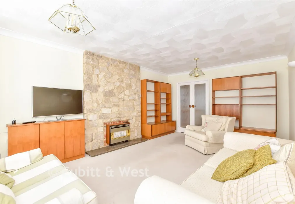 Lounge - St. Edward's Road, Southsea, Hampshire - Wards of Kent