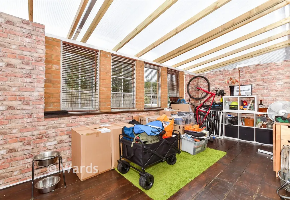 Conservatory - Powell Close, Aylesford, Kent - Wards of Kent