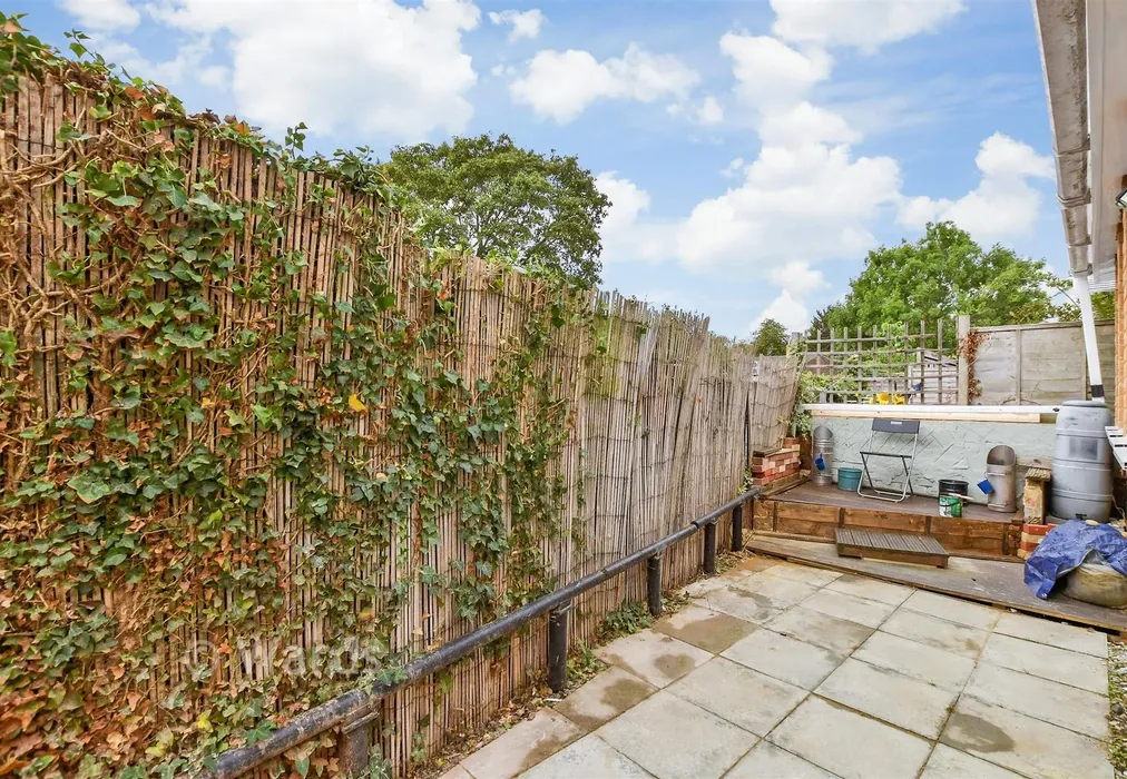 Rear Garden - Powell Close, Aylesford, Kent - Wards of Kent