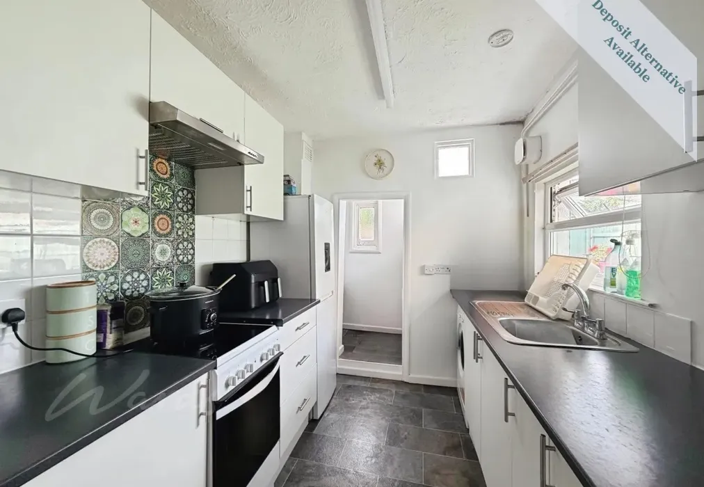 Living kitchen use - Livingstone Road Broadstairs CT10 - Wards of Kent