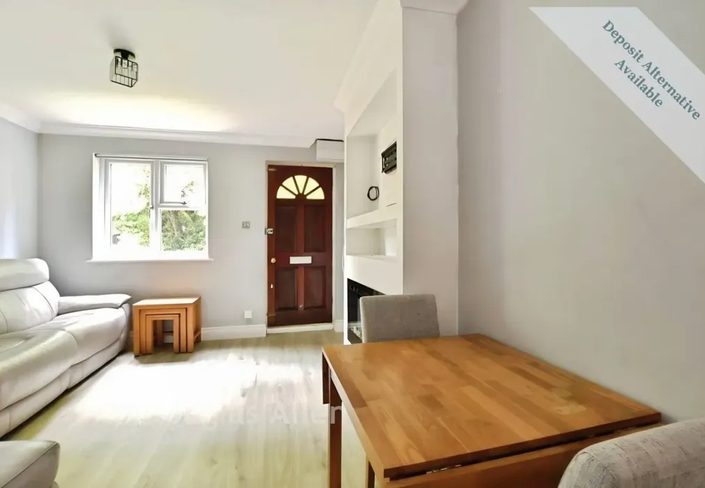 Lounge - Horkesley Way, Wickford, SS12 - Wards of Kent