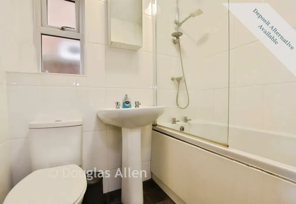 Bathroom - Horkesley Way, Wickford, SS12 - Wards of Kent