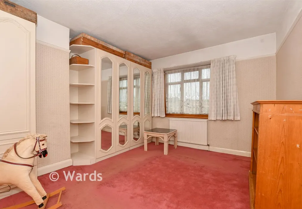 Bedroom 1 - St. William's Way, Rochester, Kent - Wards of Kent