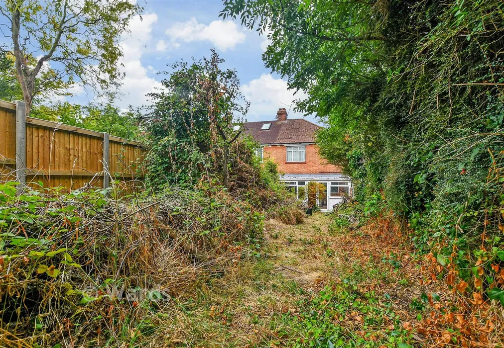 Rear Garden - St. William's Way, Rochester, Kent - Wards of Kent