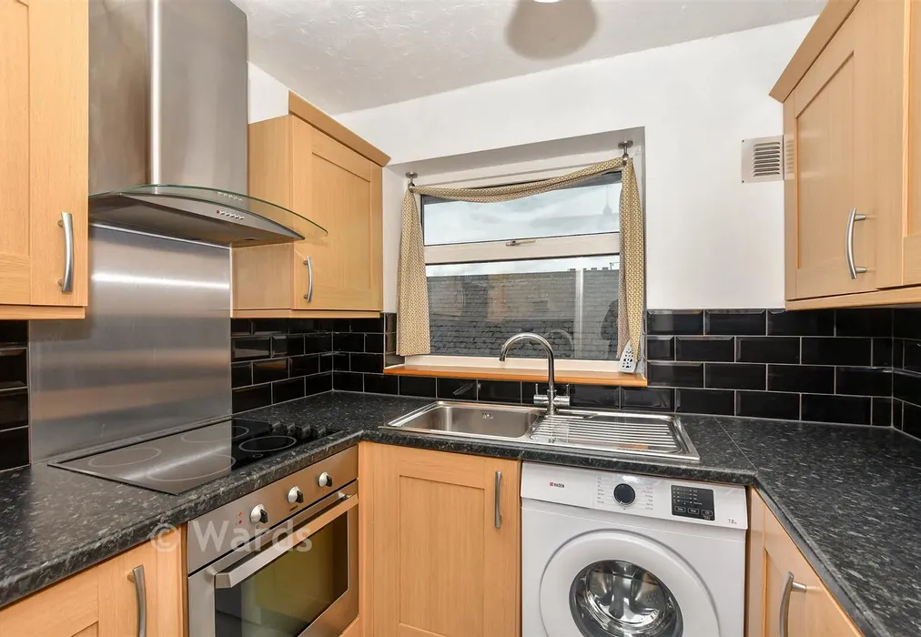 Kitchen - Malling Road, Snodland, Kent - Wards of Kent