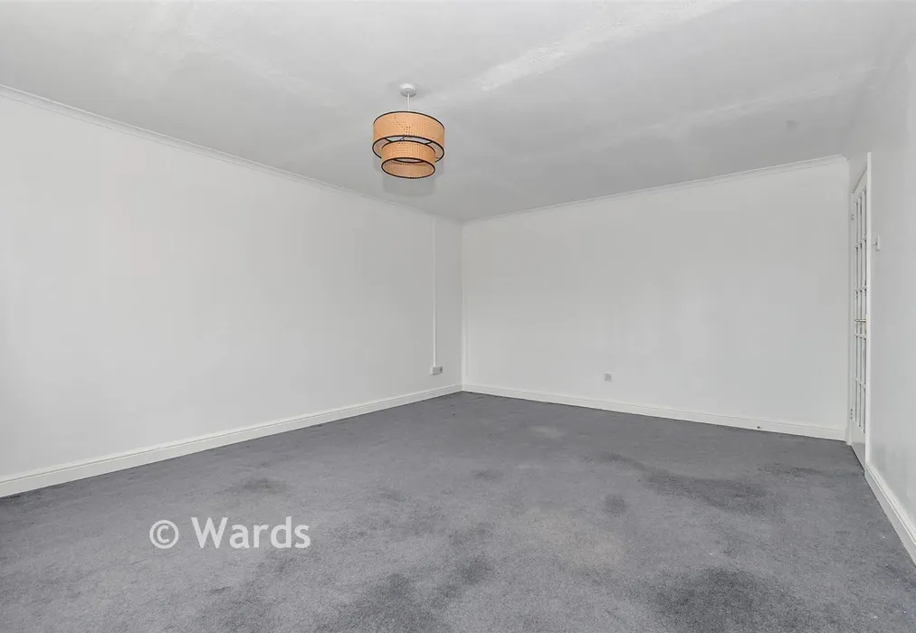 Lounge - Malling Road, Snodland, Kent - Wards of Kent