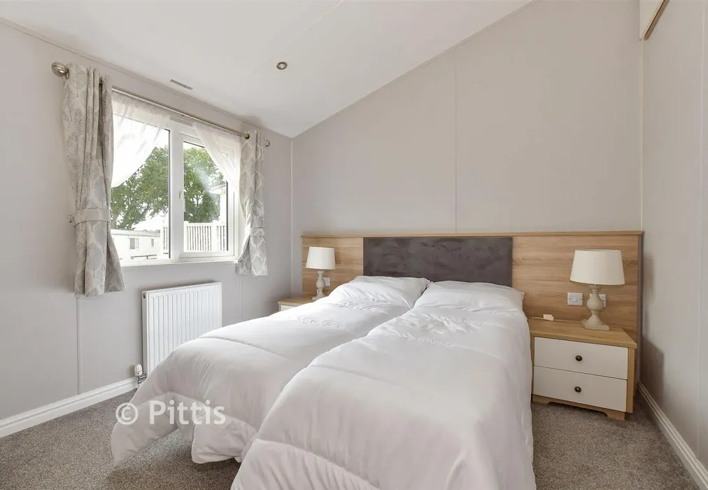 Bedroom 2 - Nodes Road, St. Helens, Isle of Wight - Wards of Kent