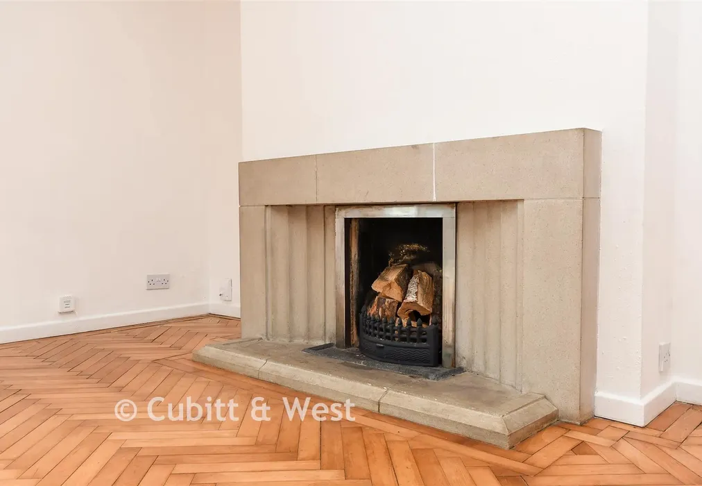 Internal Lifestyle Photograph - Vicarage Lane, Horley, Surrey - Wards of Kent
