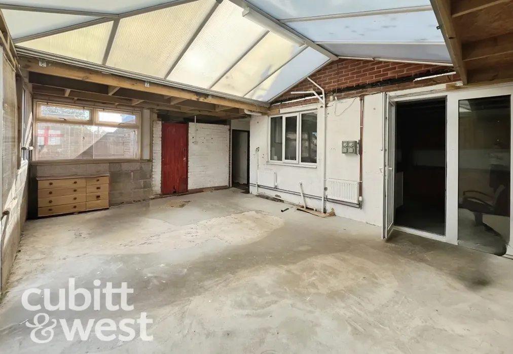  - Stockheath Way Havant PO9 - Wards of Kent