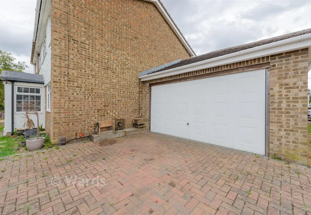 Double Garage - Meadow Close, Walderslade, Kent - Wards of Kent