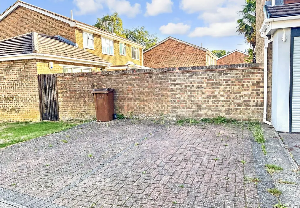 Second Driveway - Meadow Close, Walderslade, Chatham, Kent - Wards of Kent