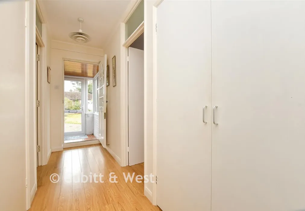 Entrance Hall - Pippin Close, Shirley, Croydon, Surrey - Wards of Kent