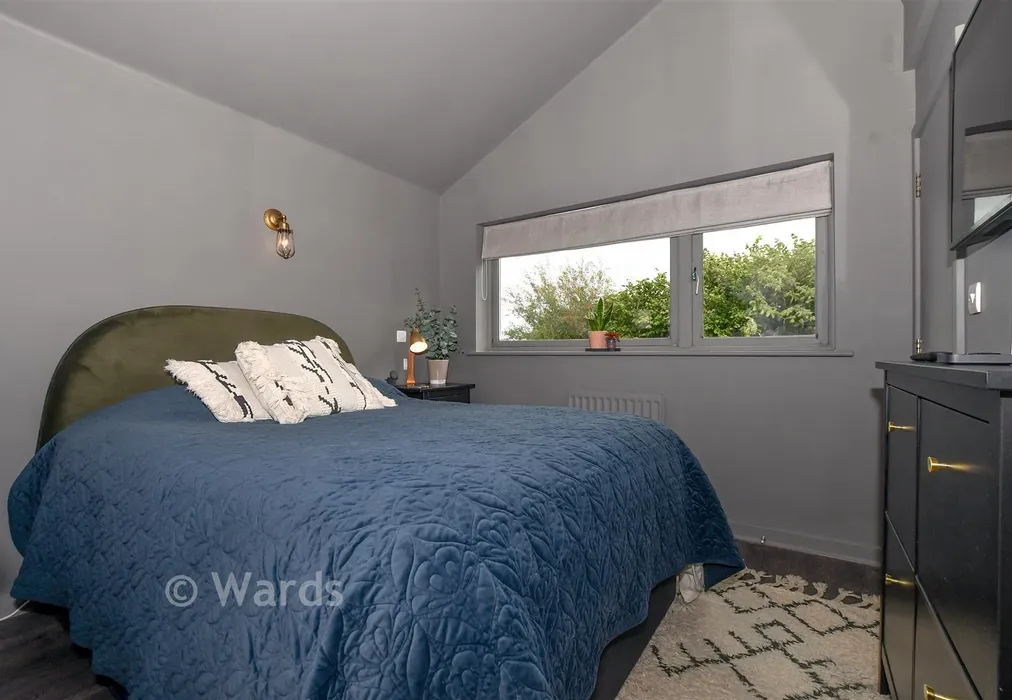 Bedroom 1 - Clock House Rise, Coxheath, Maidstone, Kent - Wards of Kent