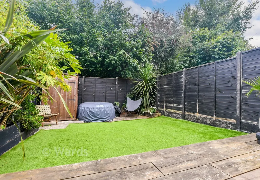 Rear Garden - Clock House Rise, Coxheath, Maidstone, Kent - Wards of Kent