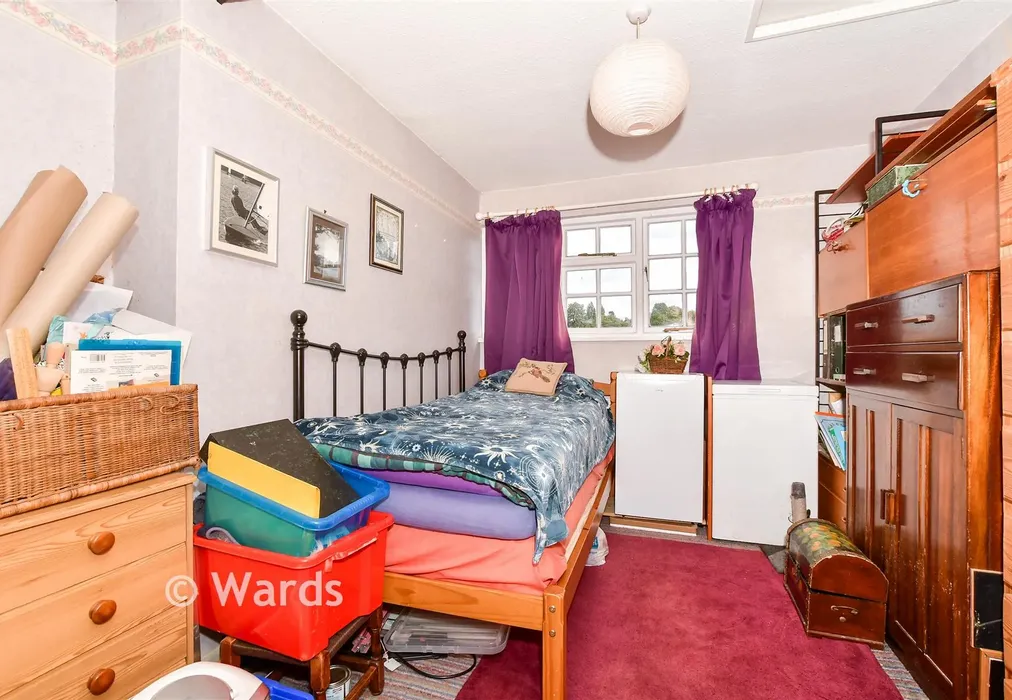 Bedroom 2 - High Banks, Loose, Maidstone, Kent - Wards of Kent