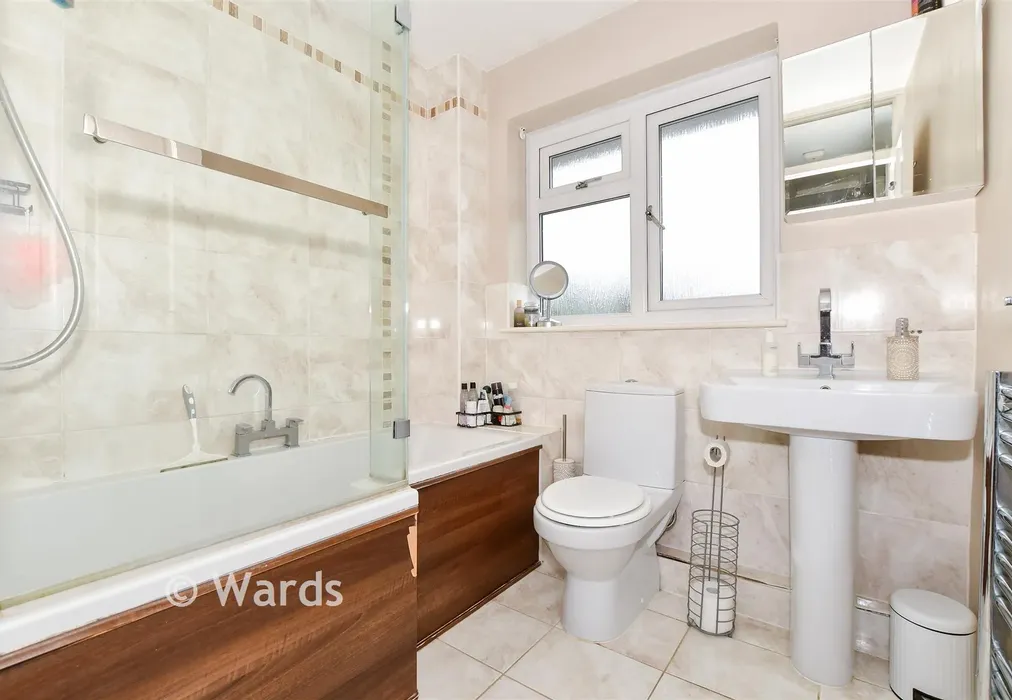 Bathroom - Pippin Close, Coxheath, Maidstone, Kent - Wards of Kent