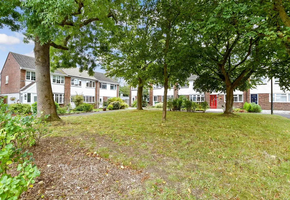 Surrounding Area - Pippin Close, Coxheath, Maidstone, Kent - Wards of Kent